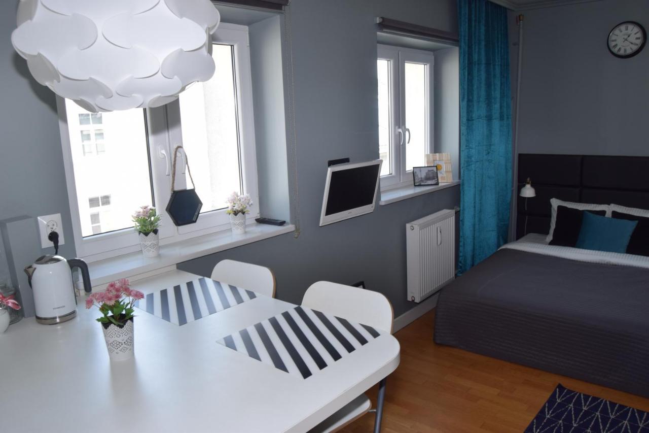 Be My Guest - Hoza Studio - Pkin Super Centrum Metro Wi-Fi Breakfast Varşovia Exterior foto